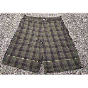 Lululemon Men’s Kahuna Athletic Chino Shorts Green Plaid Size 36 EUC
